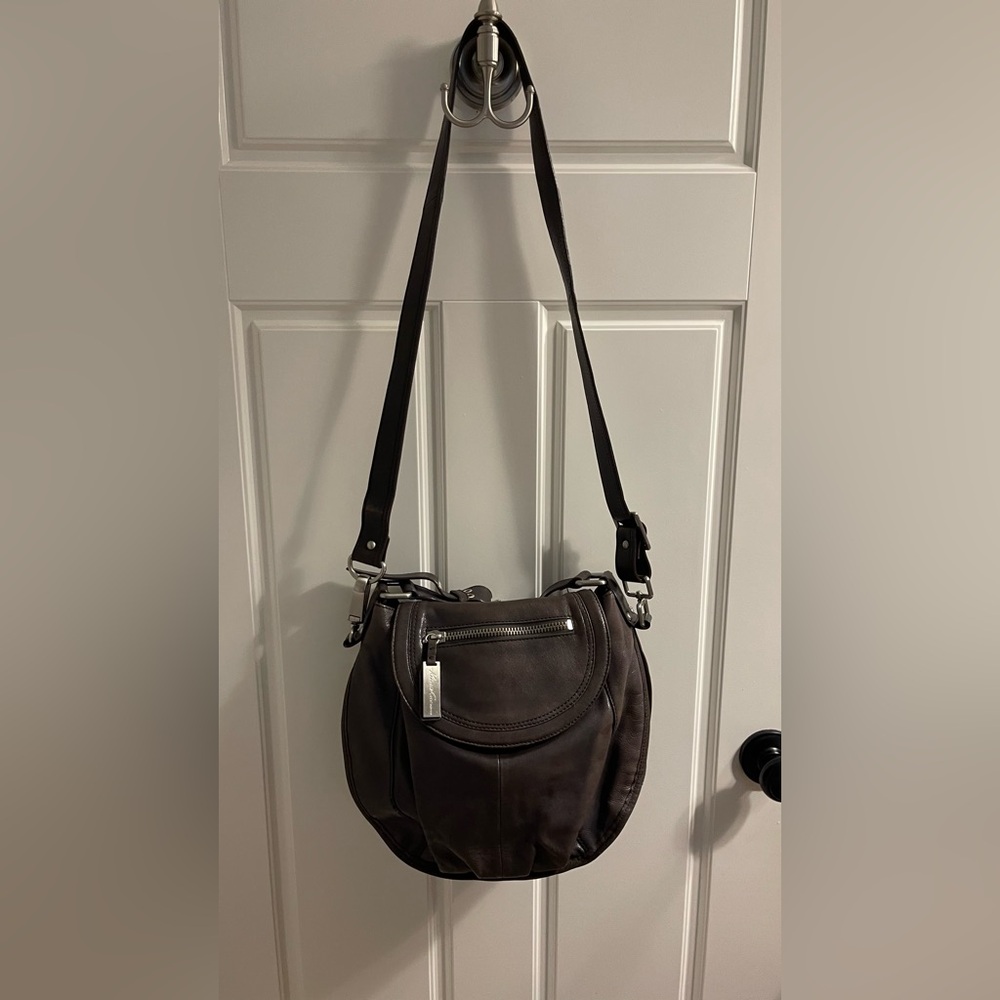 Kenneth Cole New York mushroom grey leather bag with shoulder & crossbody straps - Picture 2 of 16